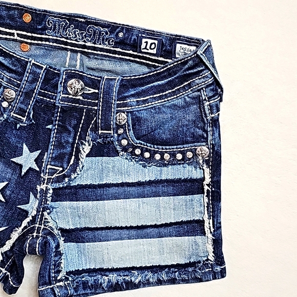 Miss Me Shorts. (Youth) Girl's Size: Waist 10x2.5 Inseam. - Picture 3 of 11